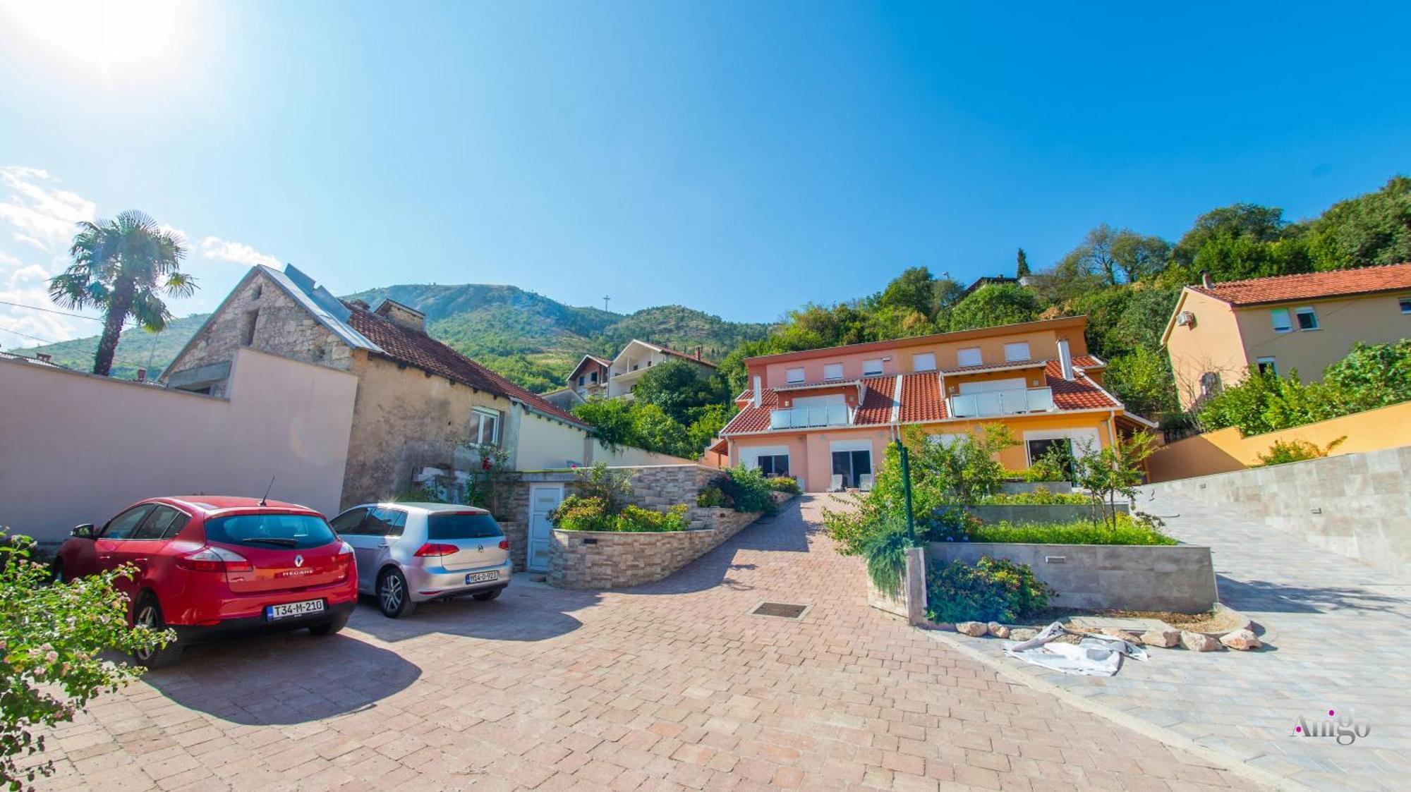 Apartments Enigma - With Private Parking Μόσταρ Εξωτερικό φωτογραφία