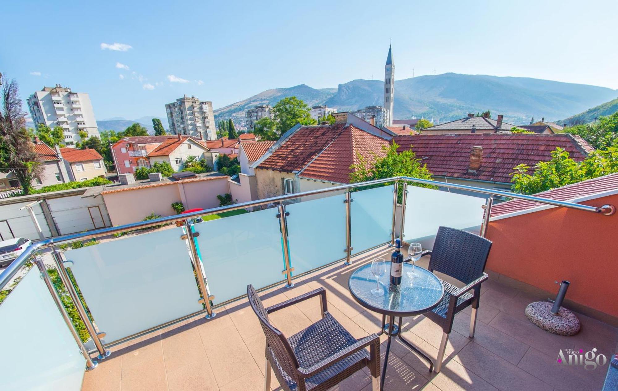 Apartments Enigma - With Private Parking Μόσταρ Εξωτερικό φωτογραφία