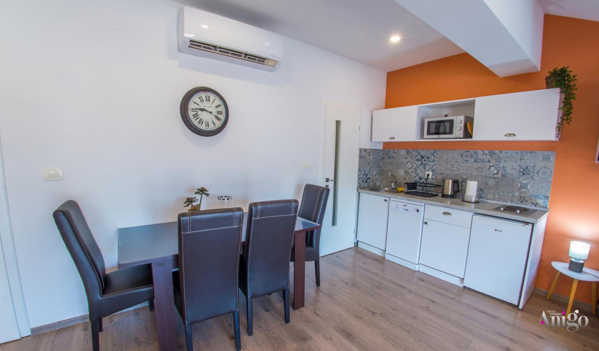 Apartments Enigma - With Private Parking Μόσταρ Εξωτερικό φωτογραφία